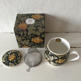 William Morris - Mug w tea strainer. Chrysanthemum. Dessin Design