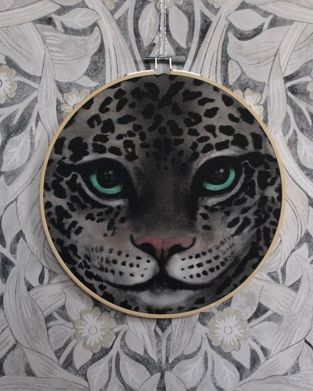 Tygtavla - Snöleopardansikte DessinDesign