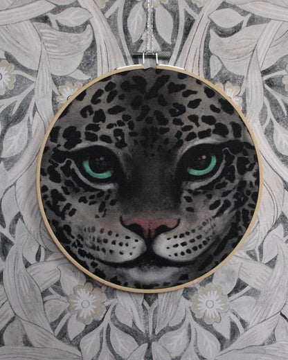 Tygtavla - Snöleopardansikte DessinDesign