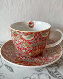 Tekopp, William Morris - "Strawberry Thief" röd DessinDesign