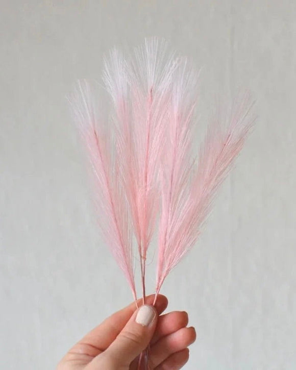 Syntetiska fjädrar - Rosa DessinDesign