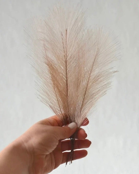 Syntetiska fjädrar - Beige DessinDesign