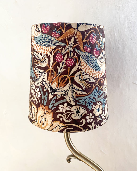Lampskärm - William Morris, strawberry thief