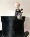 Pojke med hög hatt DessinDesign