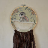 Wall hoop; Bath tub bunny - brown - Dessin Design