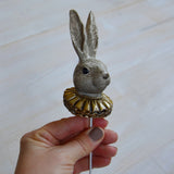 Brown bunnyhead on stick, Alot, Dessin Design